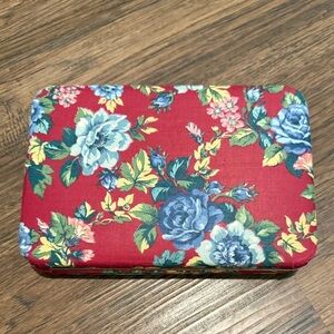 Vintage floral jewlery box